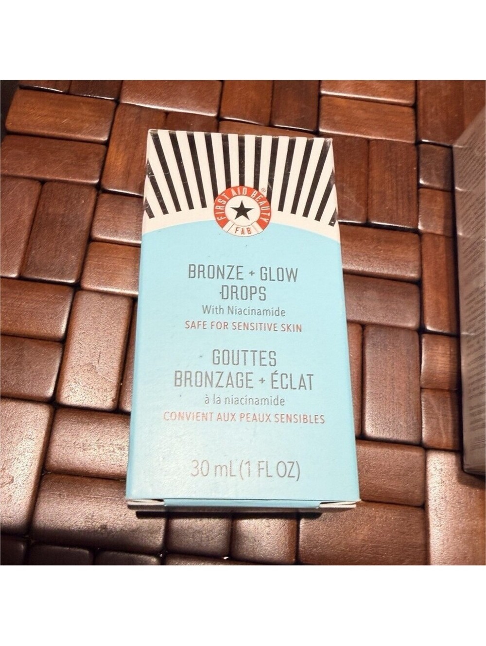 First Aid Beauty Bronze Glow Drops Niacinamide Sensitive Skin 30mL